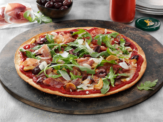 Roasted Garlic, Arugula, and Prosciutto Pizza